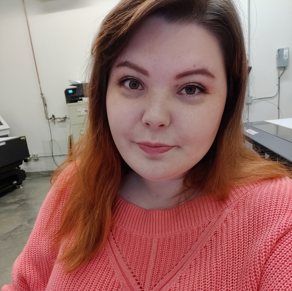 Meet your Posher, Abbey - Picture 4 of 5